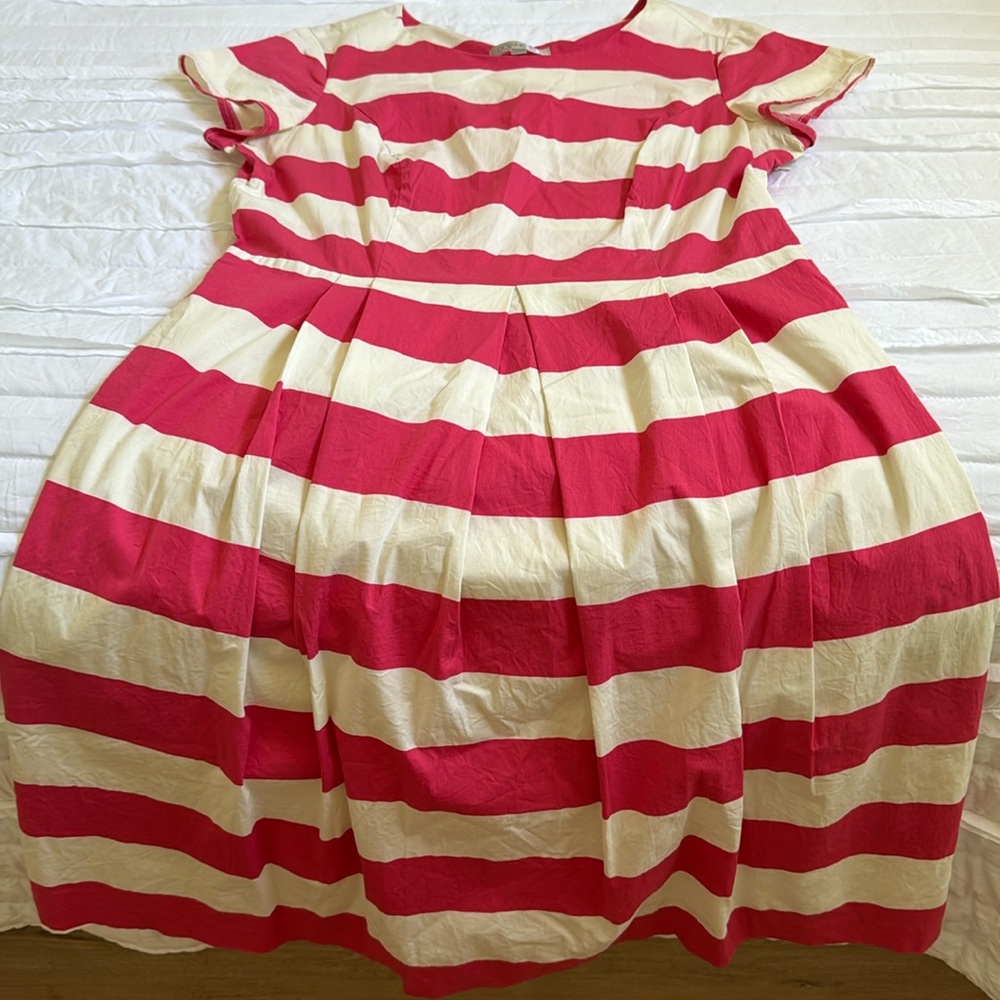 Down East Pink and Cream Striped Dress Size Large